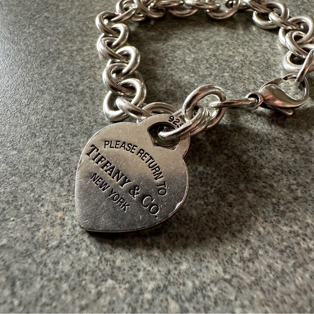 Tiffany & co. 925 sterling silver “Return to Tiffany” bracelet